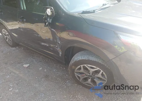 2020 Subaru Forester Premium z USA, uszkodzony, nr VIN JF2SKAJC8LH425975